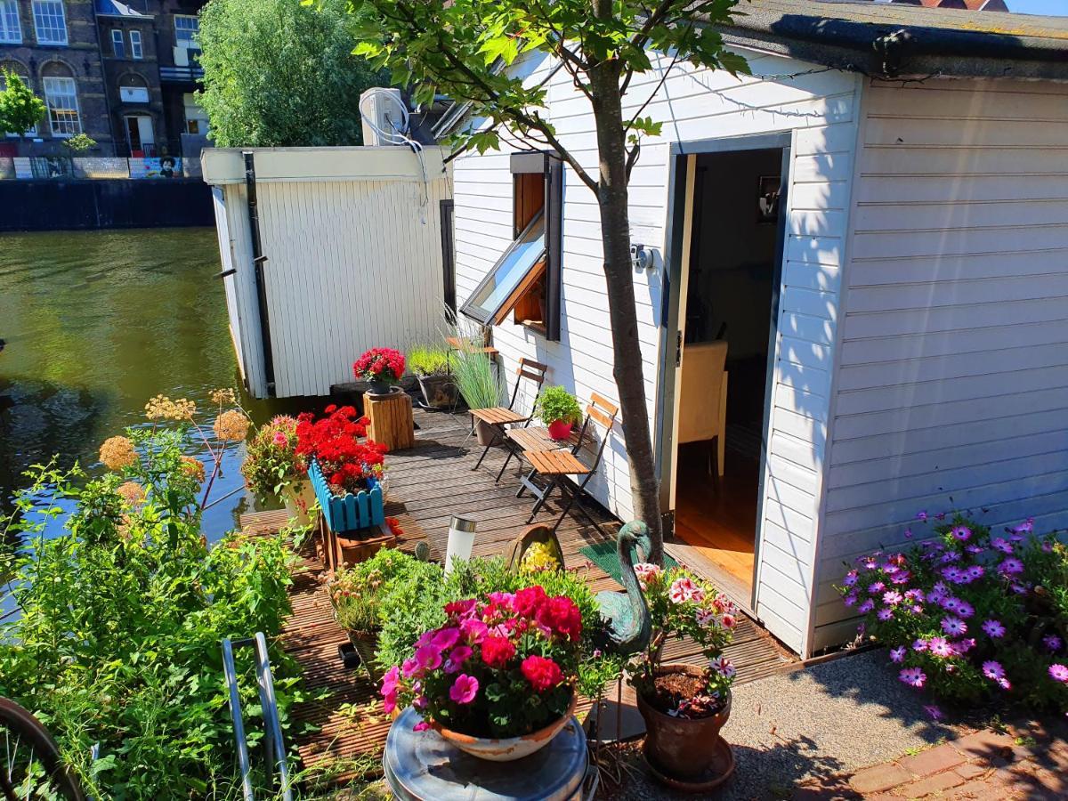 Romantic Quiet Studio On The Canal Bed & Breakfast Amsterdam Exterior photo